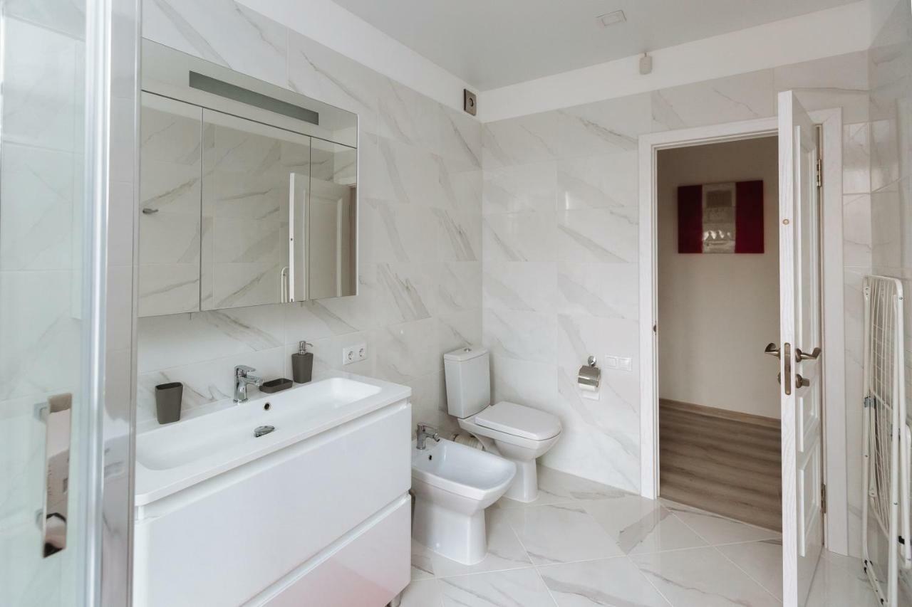 Luxury Terrace View Apartment! Lviv Ngoại thất bức ảnh