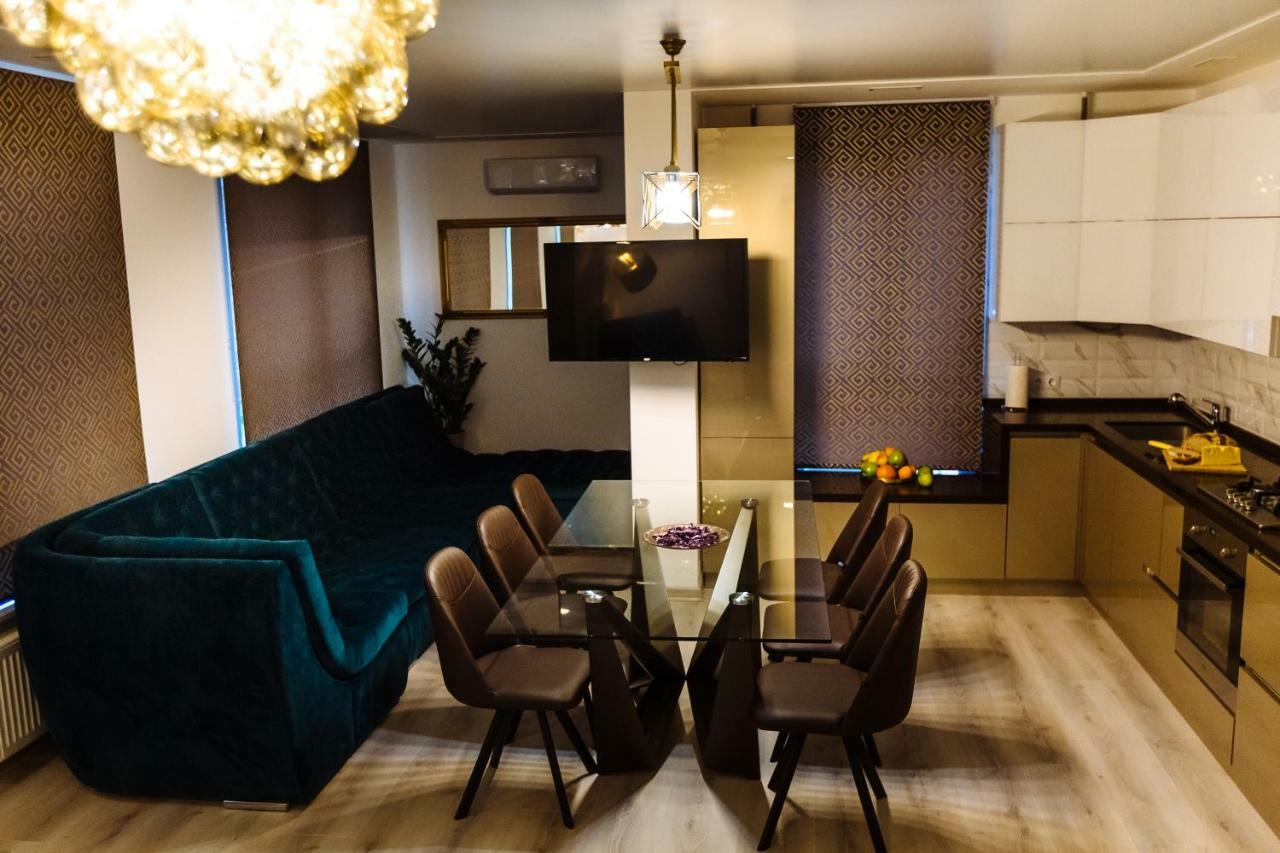 Luxury Terrace View Apartment! Lviv Ngoại thất bức ảnh